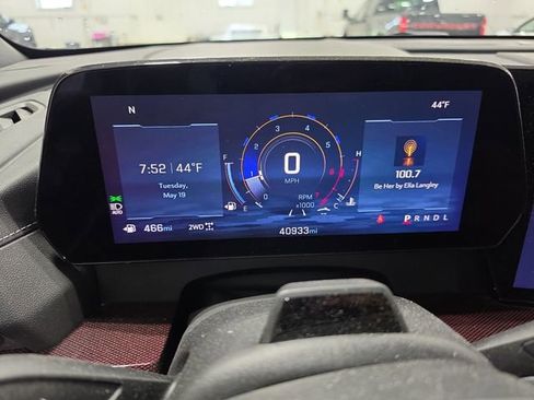 Used 2024 Chevrolet Traverse Z71 w/ Enhanced Driving Package AWD/4WD image 7