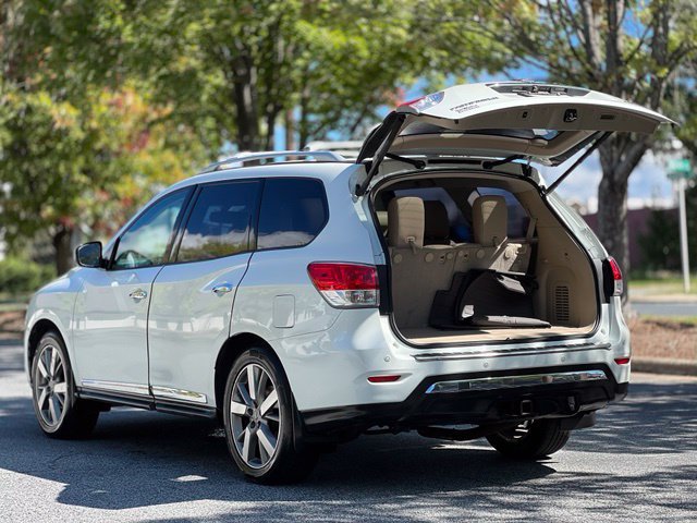 Used 2015 Nissan Pathfinder Platinum w/ Family Entertainment Package FWD image 43