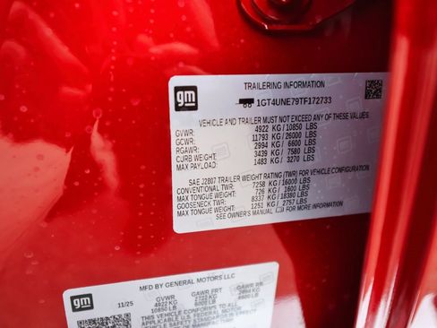 New 2026 GMC Sierra 2500 SLT w/ SLT Premium Package image 37