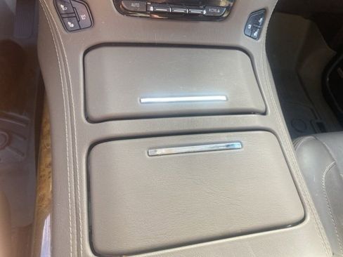 Used 2016 GMC Yukon XL Denali w/ Open Road Package image 18