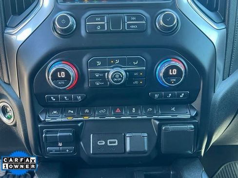 Used 2020 Chevrolet Silverado 1500 LTZ w/ LTZ Plus Package AWD/4WD image 33