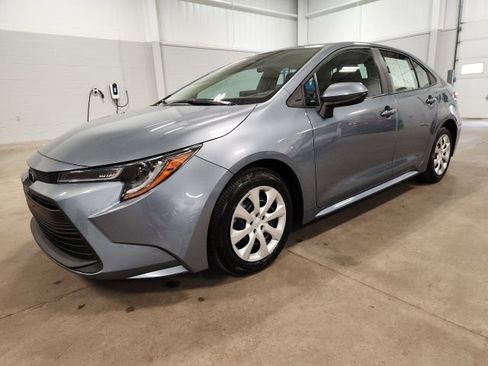 Used 2024 Toyota Corolla LE FWD image 7