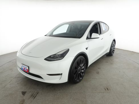 Used 2021 Tesla Model Y Performance image 3