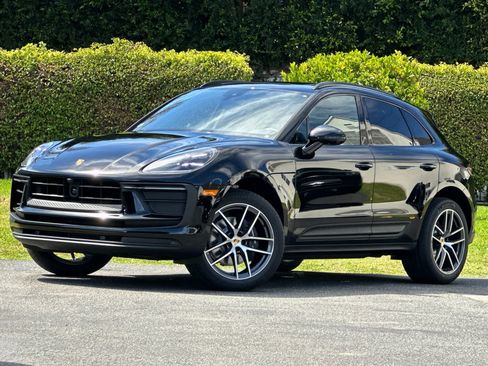 New 2026 Porsche Macan AWD/4WD image 1