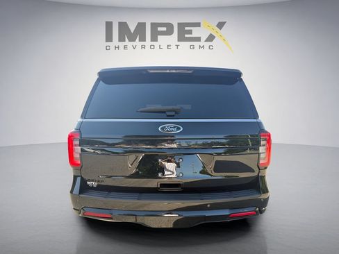 Used 2024 Ford Expedition Limited AWD/4WD image 4