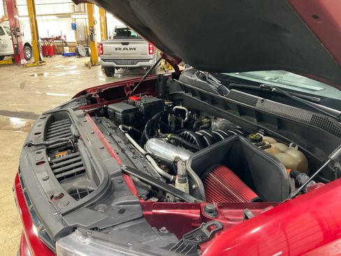 Used 2019 Chevrolet Silverado 1500 RST AWD/4WD image 23