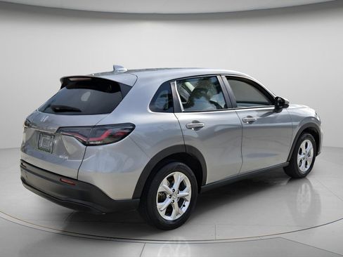 Used 2025 Honda HR-V LX image 7