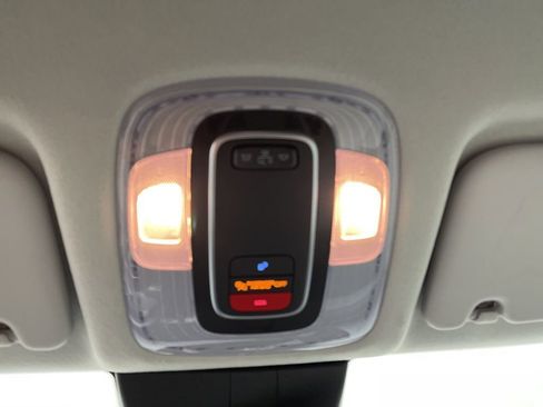 Used 2025 Hyundai Kona SEL image 8