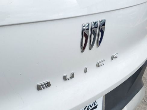 Used 2025 Buick Envista Preferred image 7