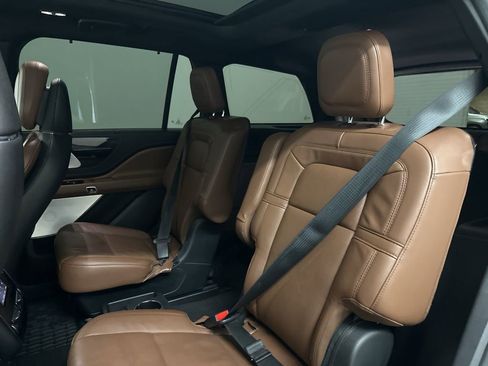 Used 2022 Lincoln Aviator Reserve w/ Equipment Group 201A image 49