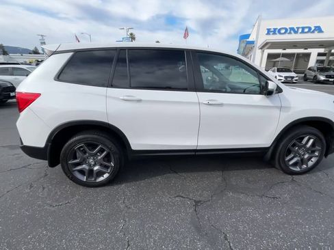 Used 2023 Honda Passport EX-L image 9