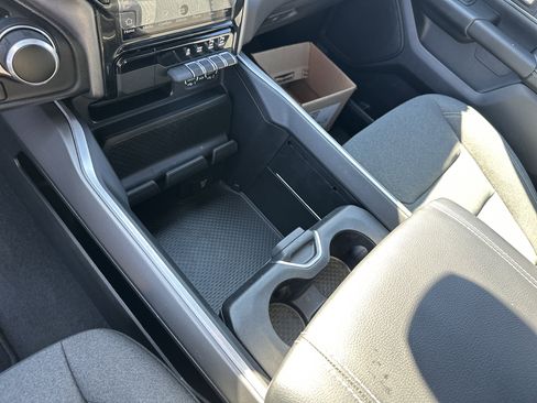 Used 2023 RAM 1500 Big Horn image 33