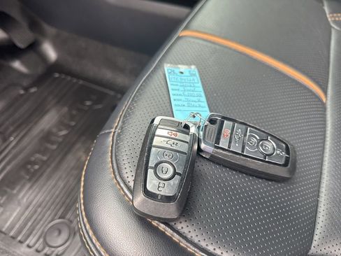 Used 2023 Ford F350 Platinum image 41