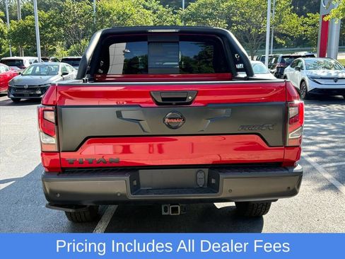 Used 2021 Nissan Titan PRO-4X w/ Pro-4x Convenience Package AWD/4WD image 6