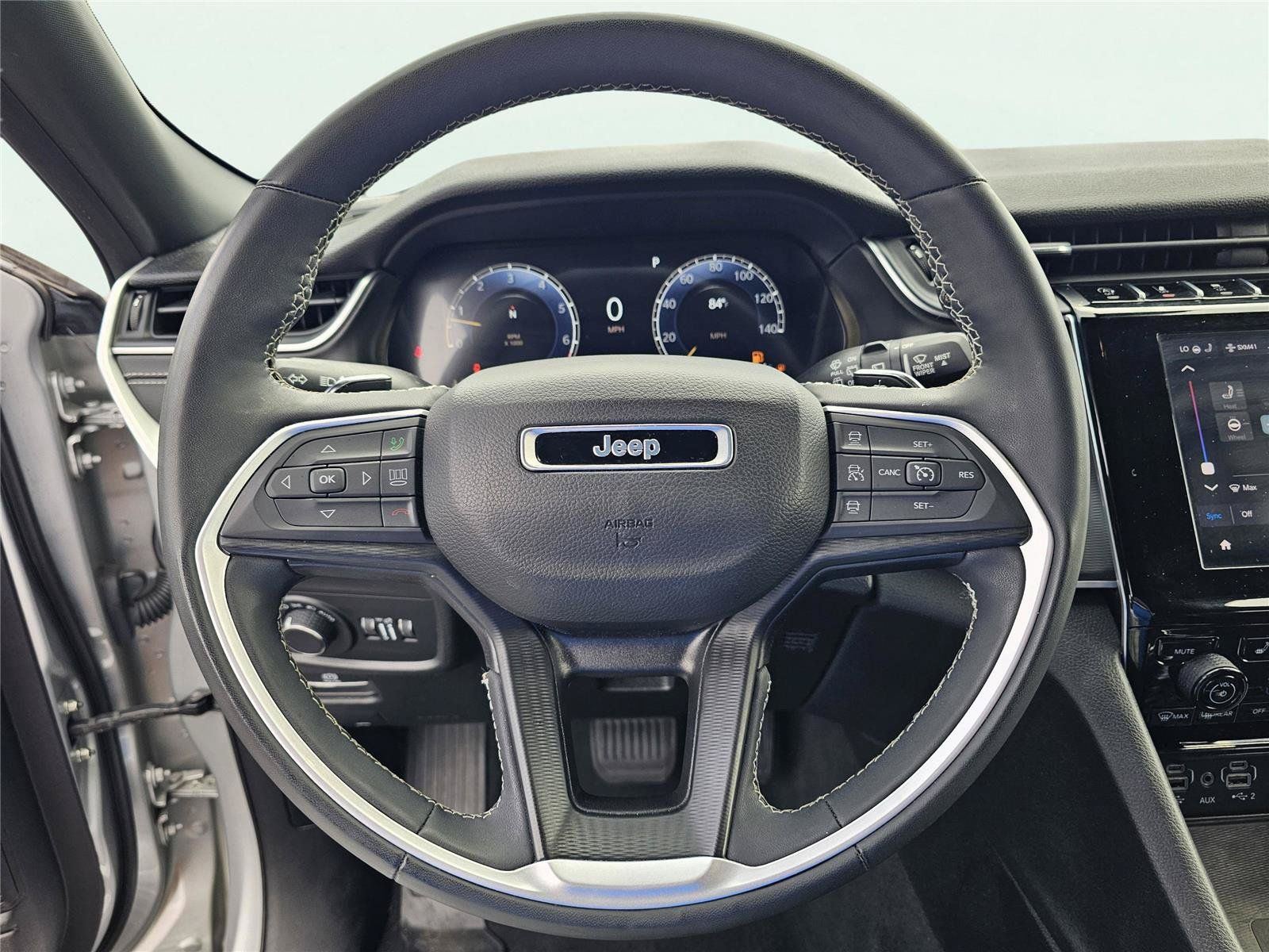 Used 2023 Jeep Grand Cherokee Altitude AWD/4WD image 20
