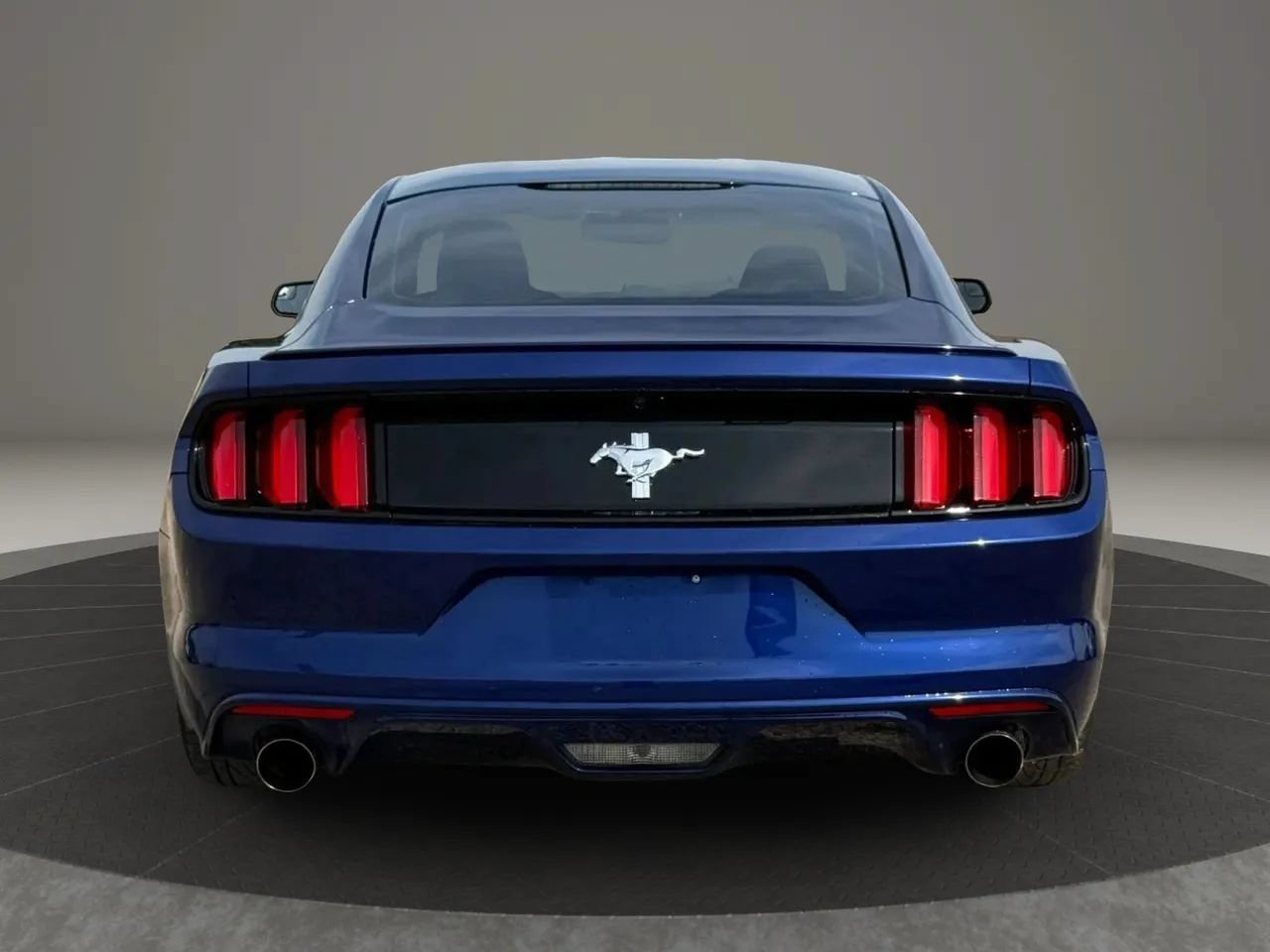 Used 2015 Ford Mustang Coupe w/ Equipment Group 051A RWD image 11