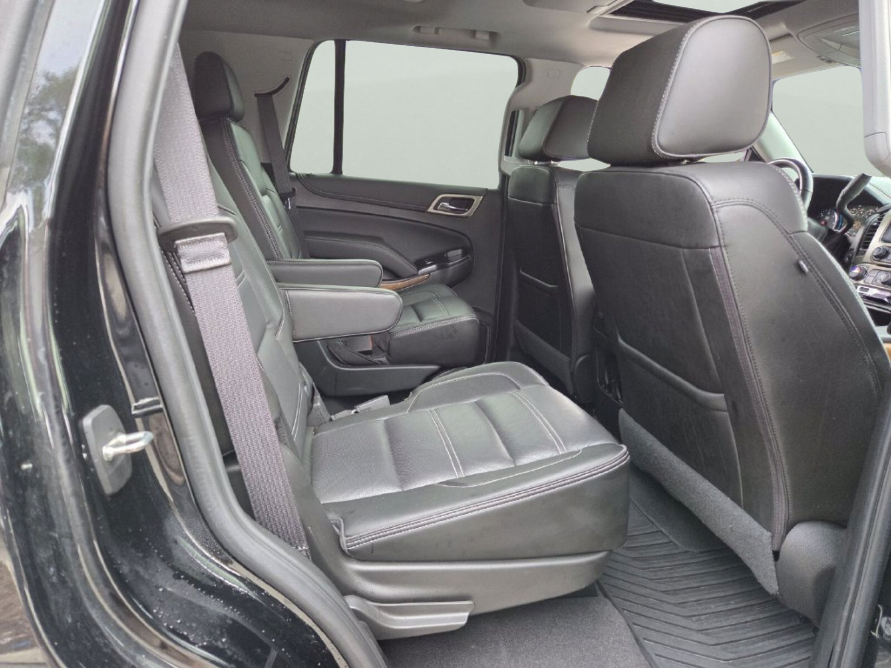 Used 2020 GMC Yukon Denali w/ Open Road Package AWD/4WD image 16