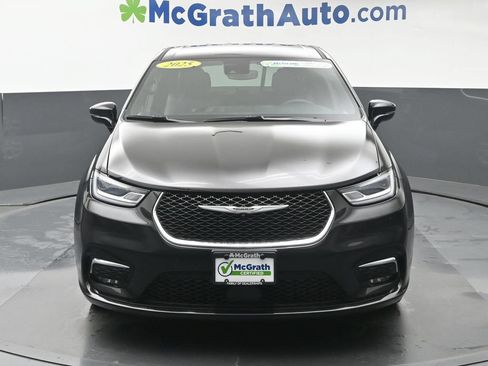 Used 2025 Chrysler Pacifica Select FWD image 6