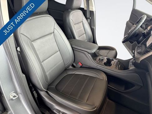 Used 2023 GMC Acadia Denali image 33