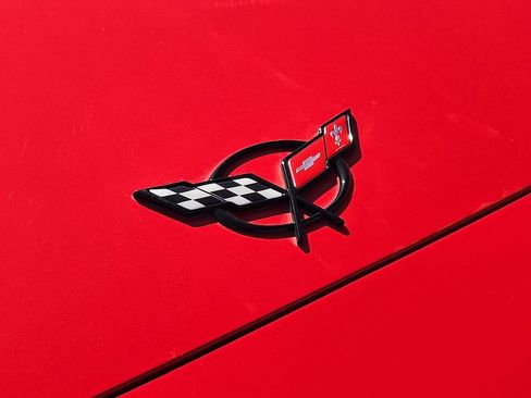 Used 1999 Chevrolet Corvette Convertible w/ Memory Pkg image 14