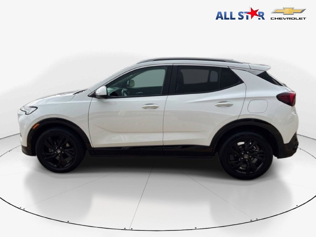 Used 2024 Buick Encore GX Sport Touring FWD image 9