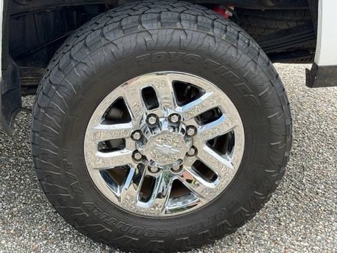 Used 2019 Chevrolet Silverado 2500 LTZ w/ Duramax Plus Package AWD/4WD image 7