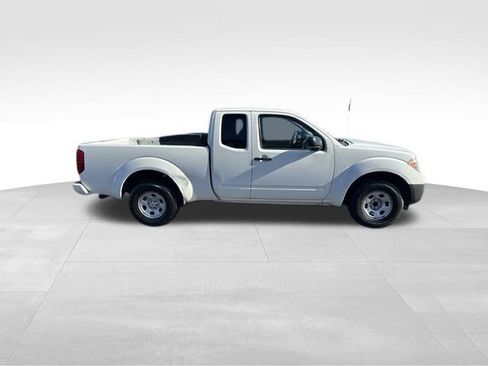 Used 2018 Nissan Frontier S image 19