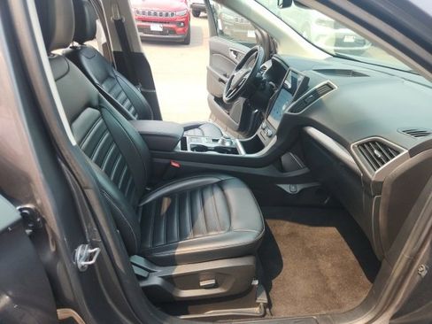 Used 2023 Ford Edge SEL image 19