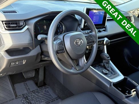 Used 2025 Toyota RAV4 LE image 15