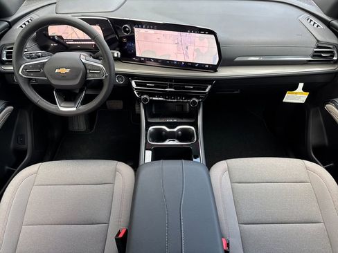 New 2026 Chevrolet Traverse LT FWD image 12