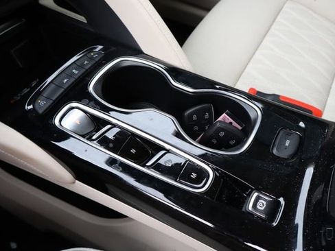 Used 2023 Buick Envision Avenir FWD image 26