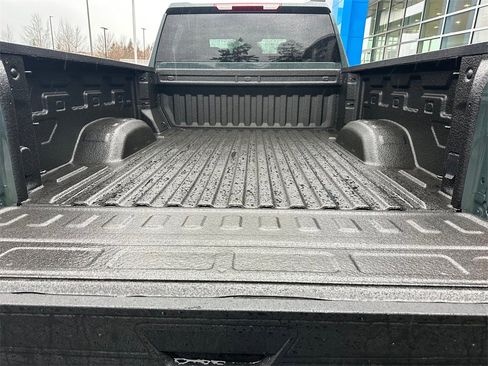 Used 2025 Chevrolet Silverado 2500 LTZ image 15