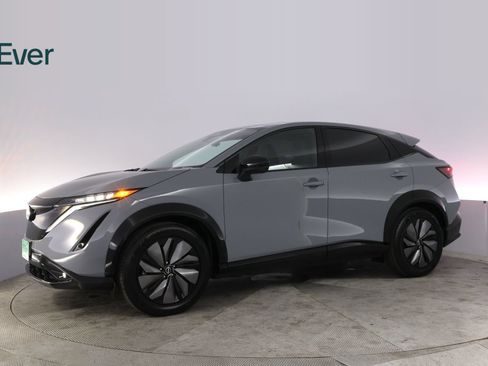Used 2024 Nissan Ariya AWD image 18