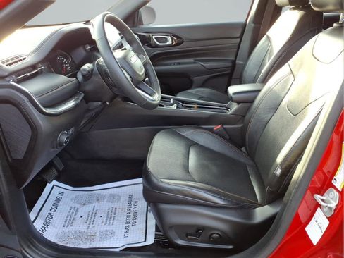 Used 2023 Jeep Compass Limited image 23