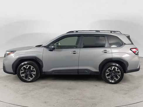 Certified 2025 Subaru Forester Premium w/ Convenience Package #1 AWD/4WD image 2