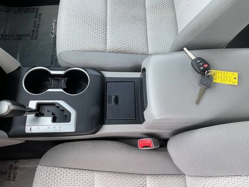 Used 2012 Toyota Camry LE image 24
