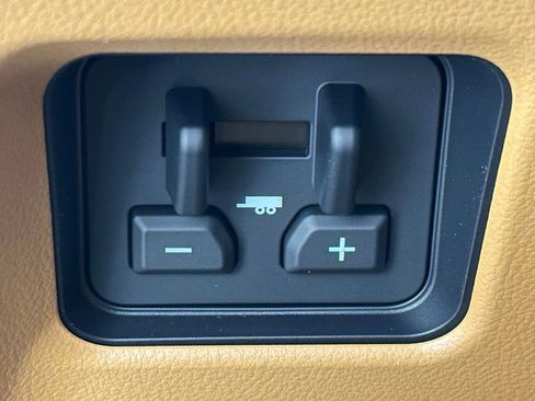 New 2026 Lexus LX 600 4WD w/ Luxury Package image 41