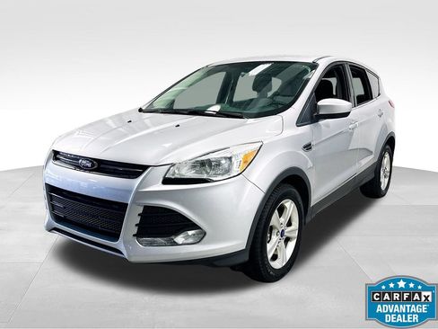 Used 2015 Ford Escape SE AWD/4WD image 2