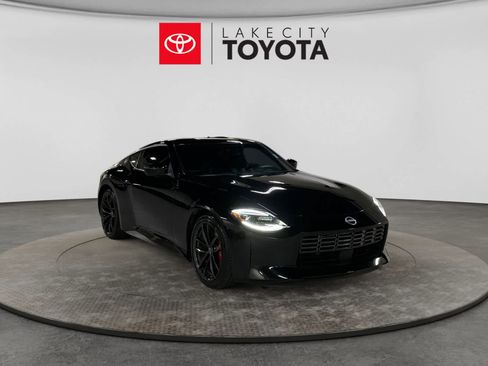 Used 2024 Nissan Z Performance w/ Floor Mat Package RWD image 13