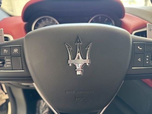 Used 2022 Maserati Ghibli Modena Q4 image 34