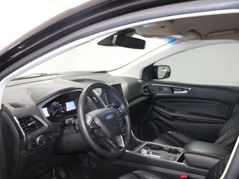 Used 2024 Ford Edge Titanium AWD/4WD image 22