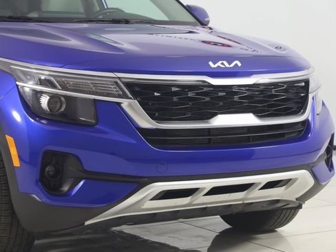 Used 2023 Kia Seltos EX image 39