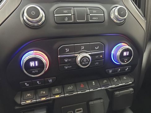 Used 2021 GMC Sierra 1500 Denali w/ Denali Ultimate Package image 22