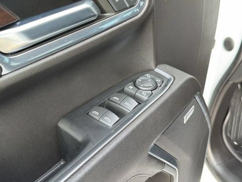Used 2023 GMC Sierra 1500 SLT w/ SLT Premium Package AWD/4WD image 12