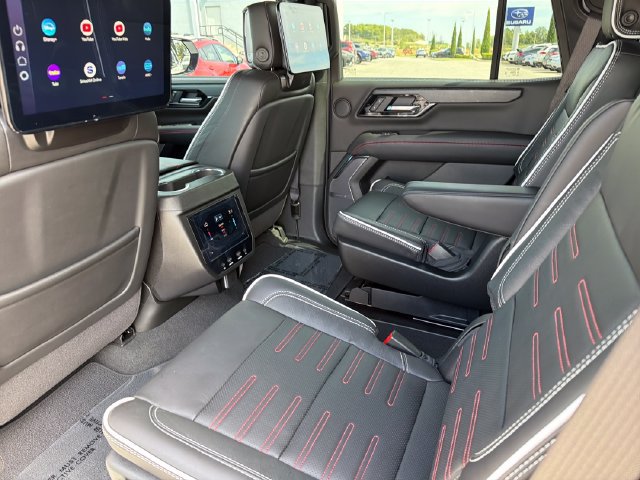 Used 2026 GMC Yukon AT4 Ultimate AWD/4WD image 21