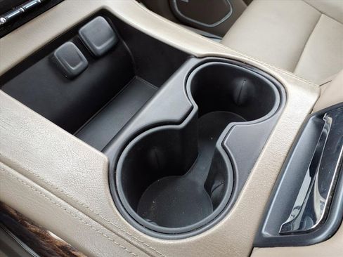 Used 2015 GMC Yukon SLT w/ Open Road Package image 34