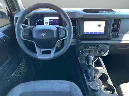 Used 2022 Ford Bronco 4-Door AWD/4WD image 23