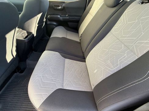 Certified 2022 Toyota Tacoma TRD Sport image 15