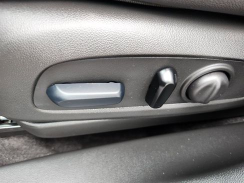 Used 2023 Buick Encore GX Select w/ Sport Touring Package image 27