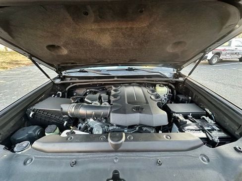 Used 2020 Toyota 4Runner SR5 image 15